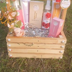 Eid Gif Basket (signature glow bundle + moisturizer)